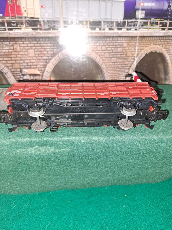 Marklin HO 4629 Animal freight car on bumper broken but there