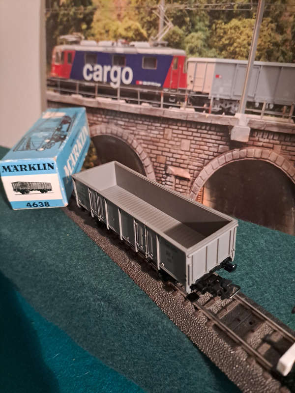 Marklin HO 4638 open goods wagon grey IOP
