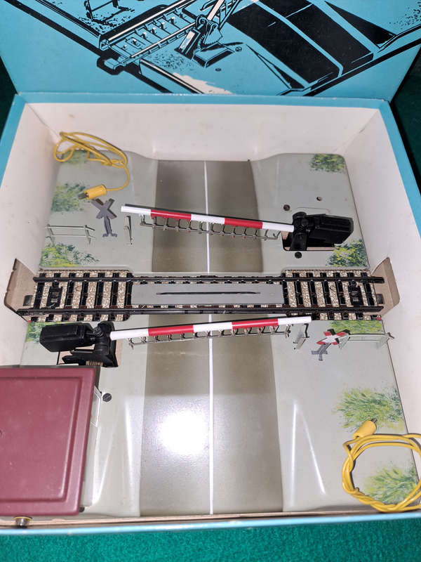 Märklin 7192 H0 Fully Automatic electric level crossing sheet metal