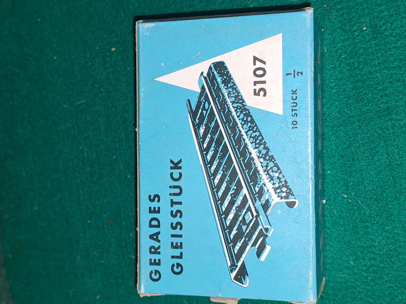 Märklin Ho boxed new 5107 M tracks