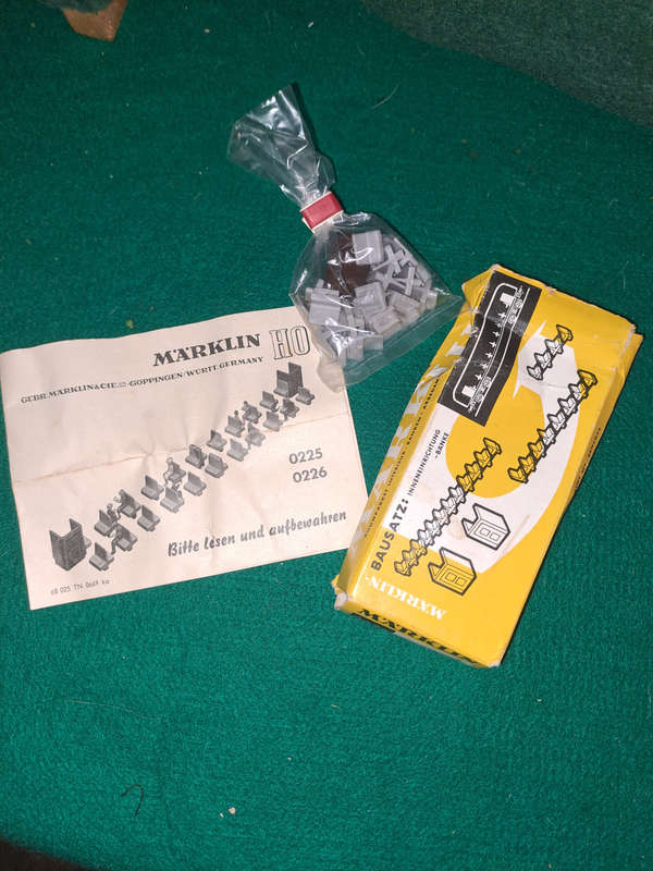 Marklin  HO 0225 interior fittings for express coaches new IOP