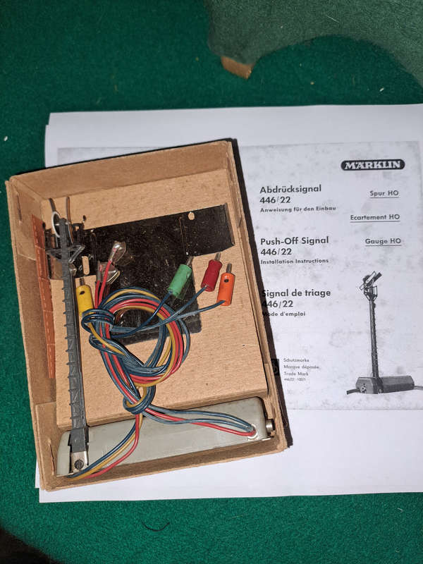 marklin HO push off signal 446/22 7043 with copied original leaflet