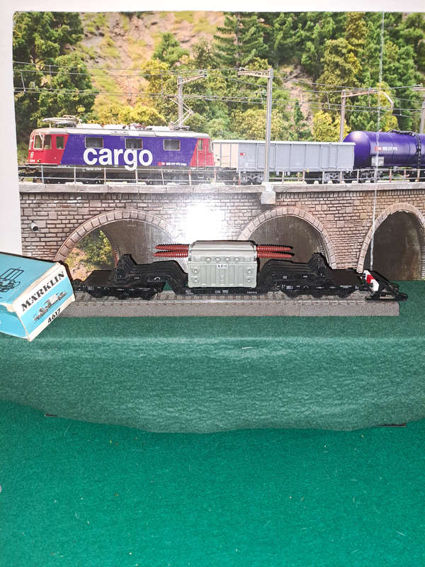 Marklin HO 4617 freight car with Transformer original box