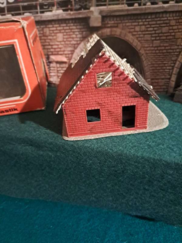 Euorplastik HO guage  house under construction