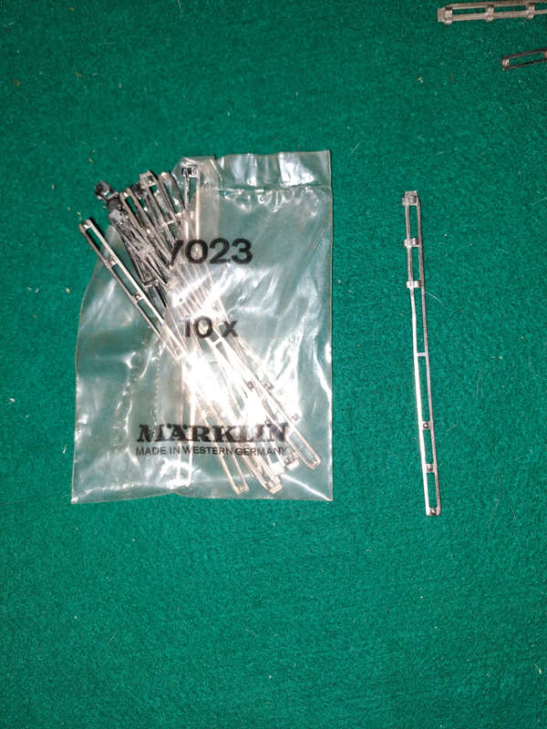 Marklin catenary  7023