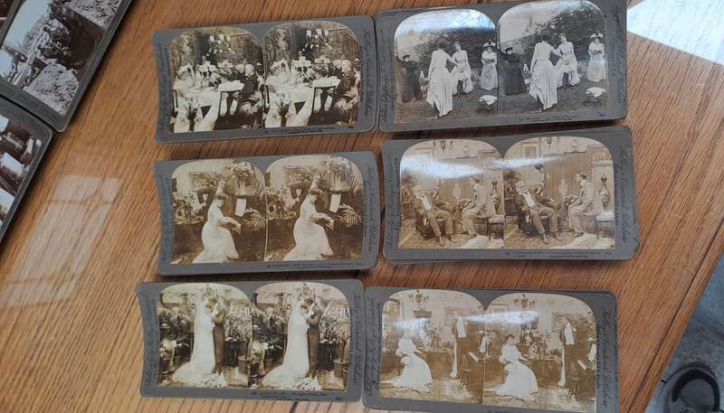 Antique Ptnd 1897 Underwood stereoscope with 90 stereoscopic photographs