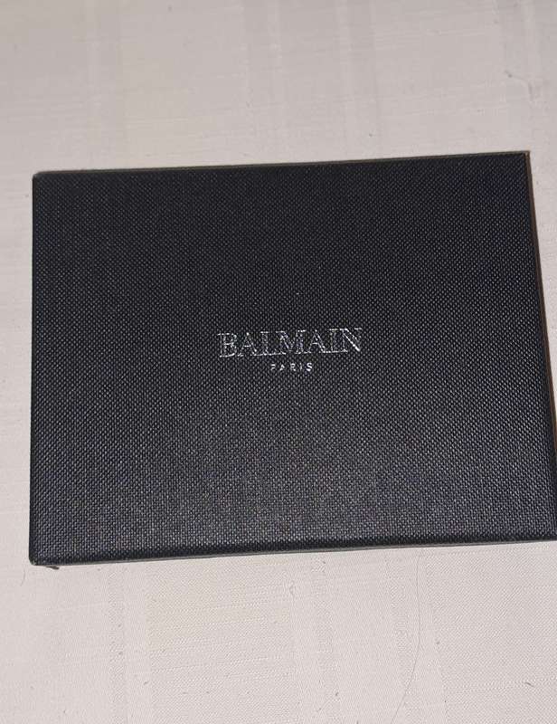 Balmain Paris Gift set. mirror compact and refillable perfume bottle