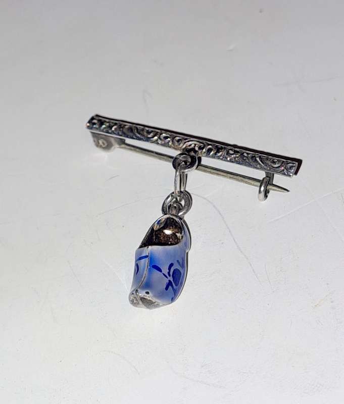 Super cute Dutch clog  silver brooch rare find
