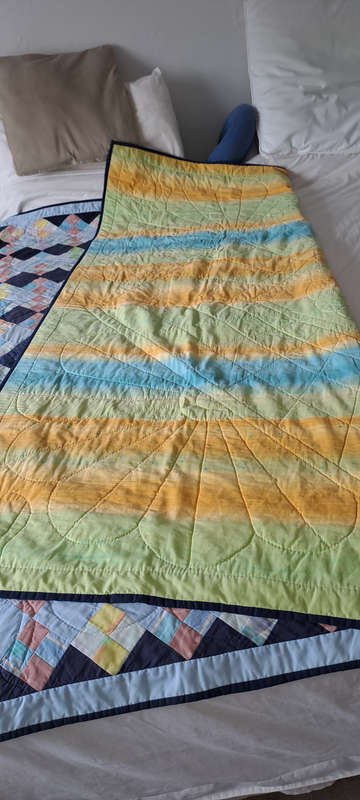Large 174x174 reversible quilt beautiful