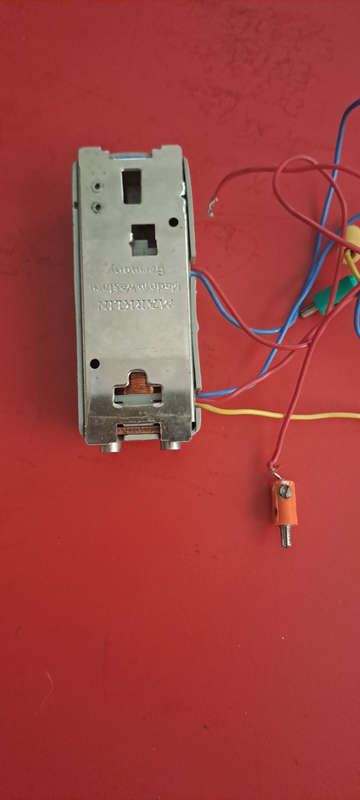 Marklin HO 7045 universal signal remote switch