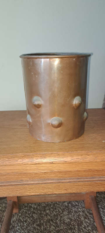 Unique vintage hand made copper pot/overpot/flowerpot quite heavy