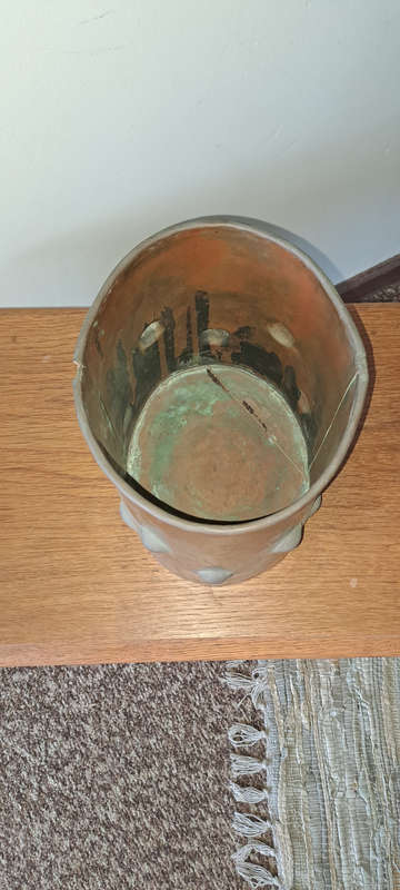 Unique vintage hand made copper pot/overpot/flowerpot quite heavy