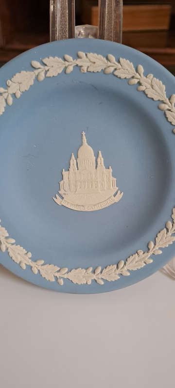 Wedgwood Paul's Catheredal small plate