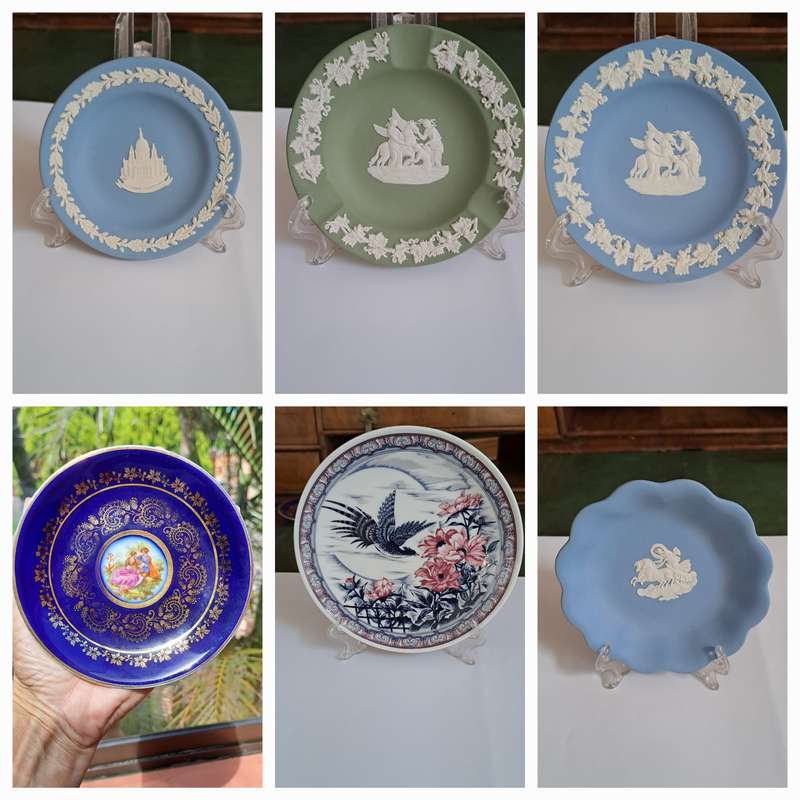 Imari pair small plates