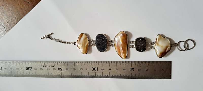 vintage stunning shell and crystal braclet