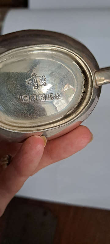 JC & Co ltd gravy boat