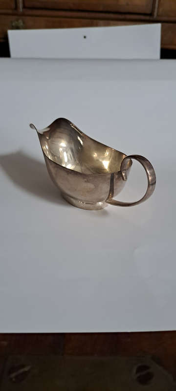 JC & Co ltd gravy boat