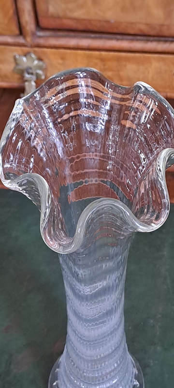 Imperial Glass swung ripple and ribbon vase beautiful