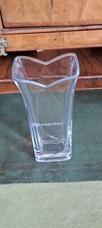 Bormioli Rocco Fidenza Vinciana contemporary vase made in Italy