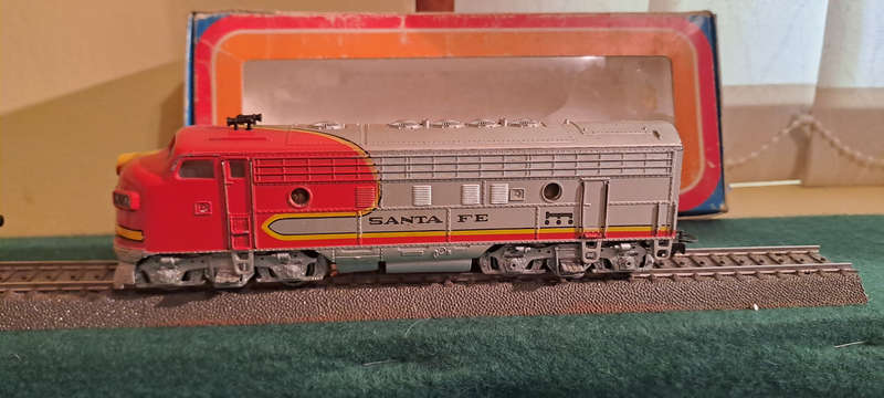 Markli HO 3060 Santa Fe Diesel locomotive in original box