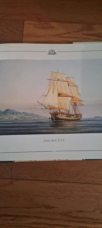 Classic Sailing Ships  Kenneth Giggal hard cover with jacket
