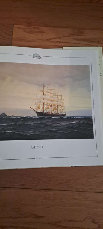 Classic Sailing Ships  Kenneth Giggal hard cover with jacket