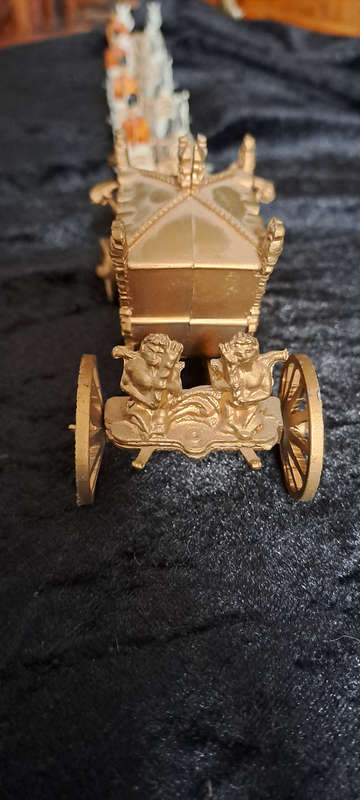 England Crescent state coronation coach beautiful condition