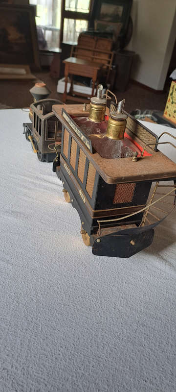 Vintage Locomotive and coach bar with 2  original decanters