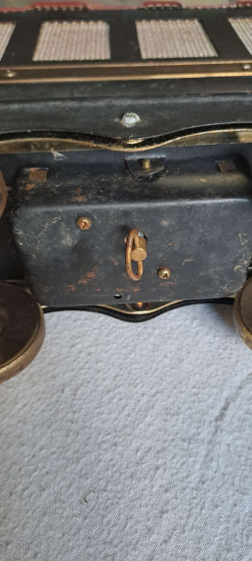 Vintage Locomotive and coach bar with 2  original decanters