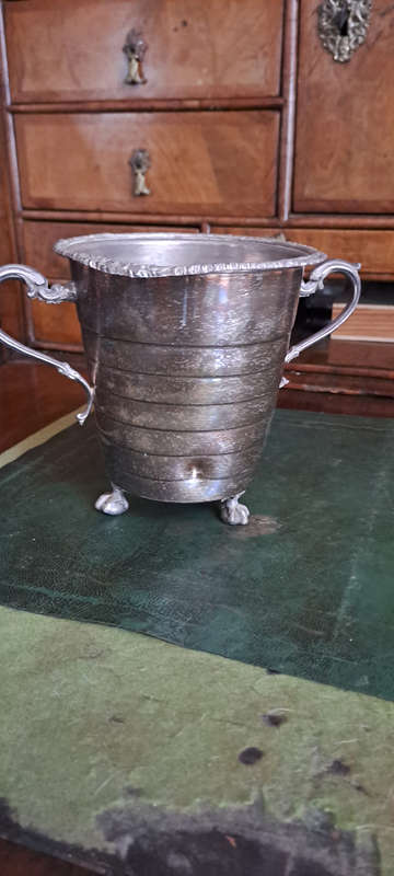 Van Riebeek plate EPNS ice bucket  B.M mounts