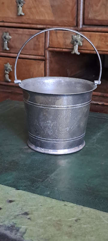 EPNS England Ice bucket nice but needs a clean