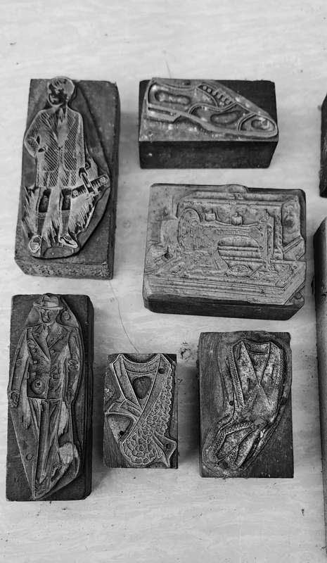 8 Vintage Brands clothing store lead stamps
