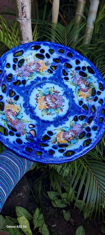 large Portuguese decorative plate 36cm diam Vestal Alcubaca