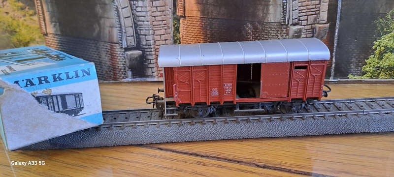 Marklin HO 4605 covered freight car