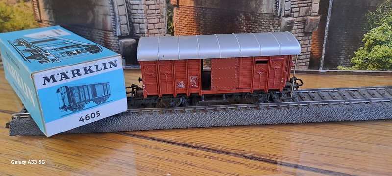 Marklin HO 4605 covered freight car