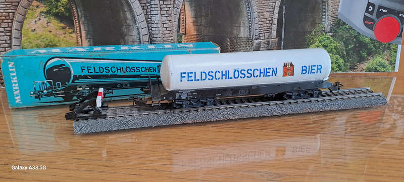 marklin HO 4632 long Feldschosschen beer tanker