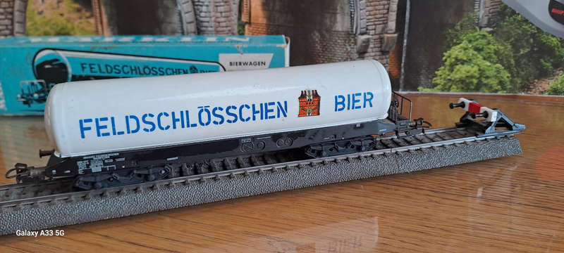 marklin HO 4632 long Feldschosschen beer tanker