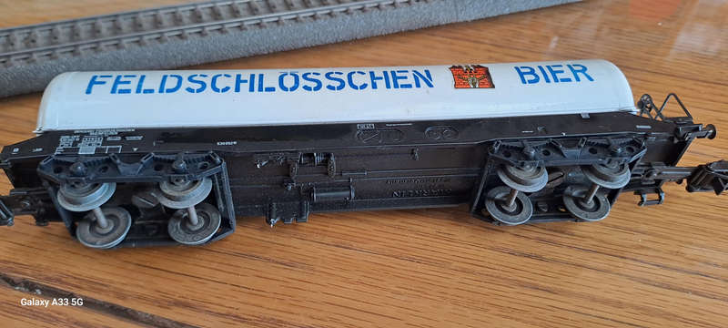 marklin HO 4632 long Feldschosschen beer tanker