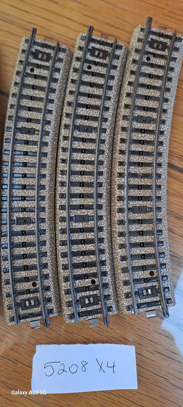 Marklin HO 5208 M tracks x 4 like new