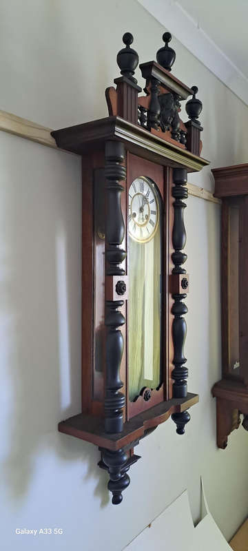 Large 1.2m German Keinzle wall clock beautifull working with key