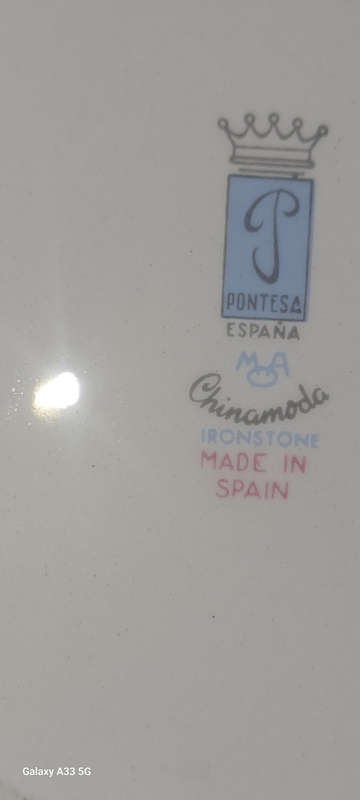 Spanish Pontesa 53pce dinner service complete