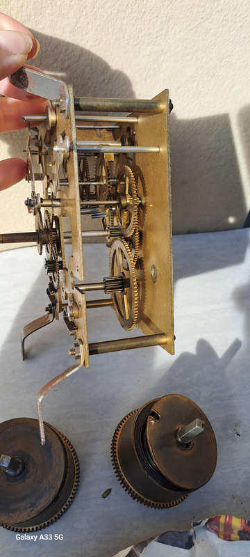 P13 clock movement says ok, pendle rod missing