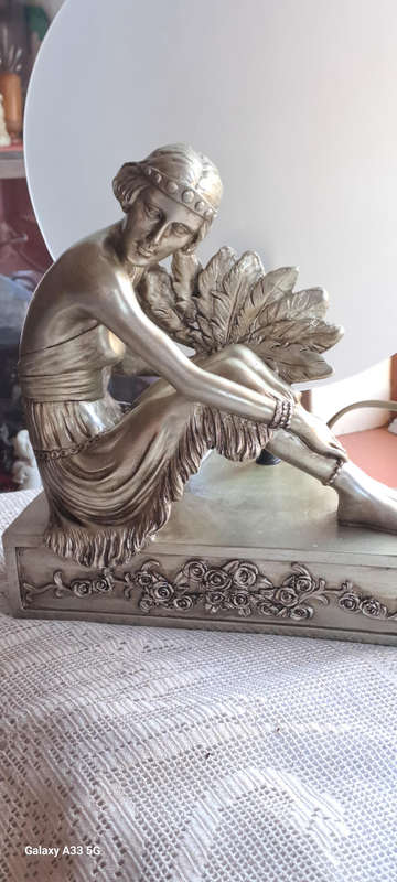 Classic art deco table lamp 36cm tall beautiful LAST ONE