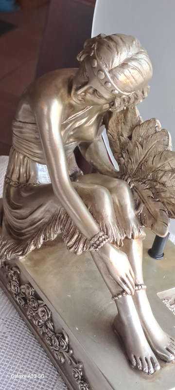 Classic art deco table lamp 36cm tall beautiful LAST ONE