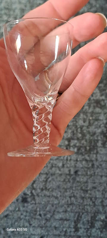 Set of 2 schnaps  Amager/Twist glasses Kapstrup glassworks Holmegaad