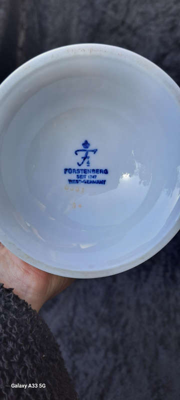 FÜRSTENBERG Germany superior quality porcelain vase 19cm stunning