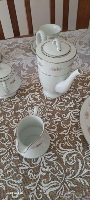 Noritake Glenaire 2060 10 place tea coffee set complete also listed compl. dinner service