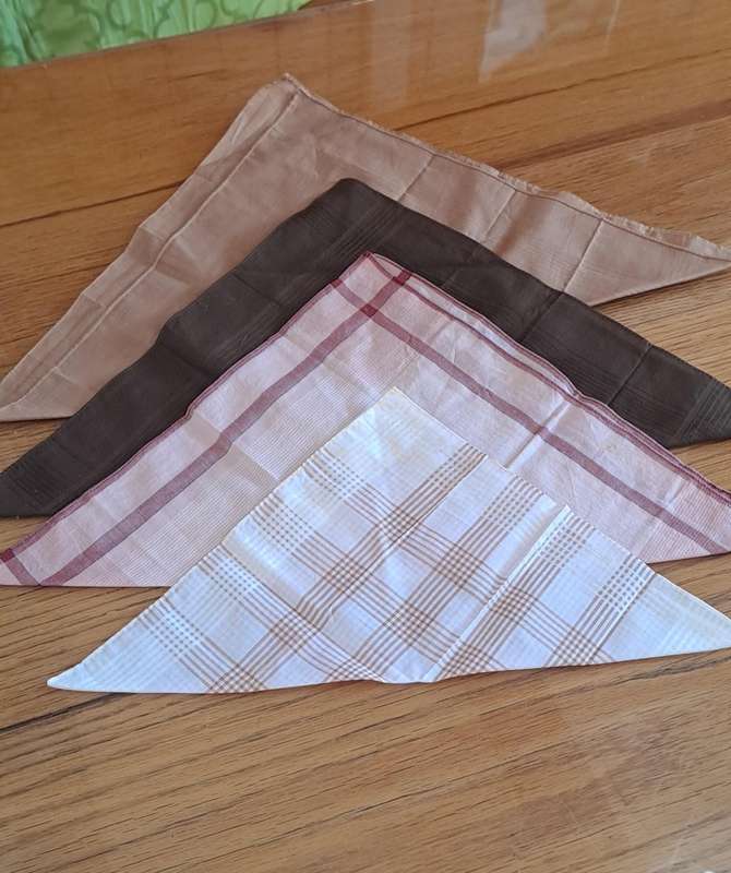 Vintage men's cotton hankies 4pce