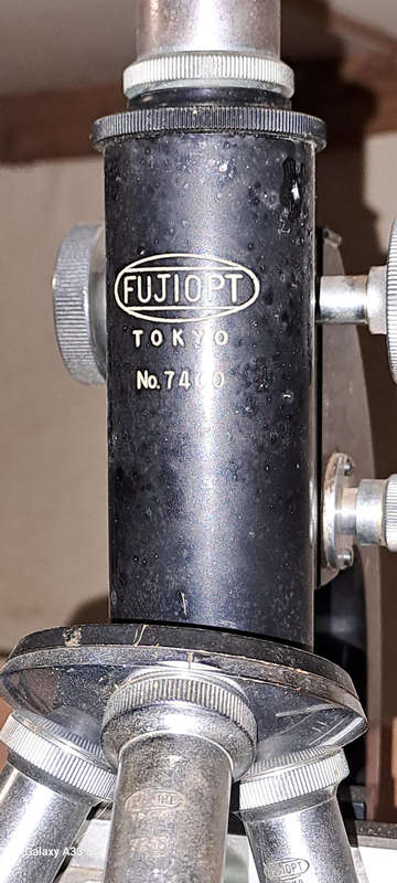 complete Fujiopt Tokyo 7400 microscope in box with key and extras