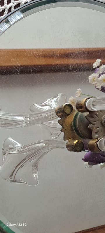 Late 19th century clear 3 trumpet glass and mirror Epergne Stunning